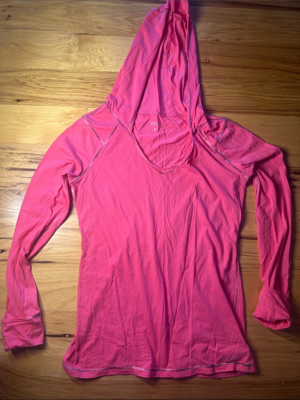 Calvin Klein Performance Women’s Lightweight Pink Hooded Long-Sleeve Top